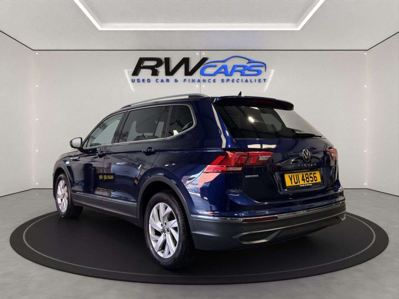 A 2022 VOLKSWAGEN TIGUAN ALLSPACE 1.5 TSI Life SUV 5dr Petrol Manual Euro 6 (s/s) (150 ps) A 2022 VOLKSWAGEN TIGUAN ALLSPACE 1.5 TSI Life SUV 5dr Petrol Manual Euro 6 (s/s) (150 ps)