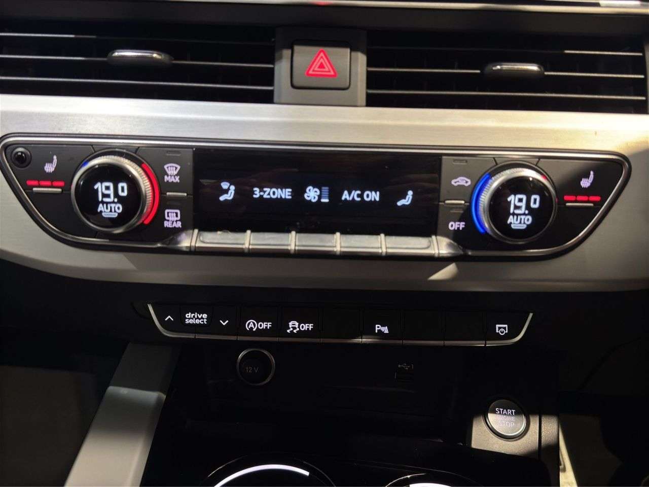 2024 AUDI A4 AVANT 2024 AUDI A4 AVANT