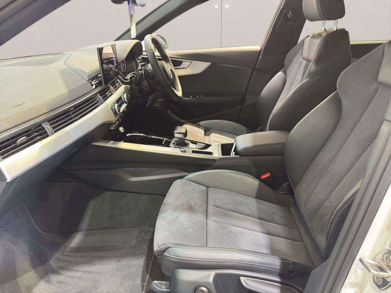2024 AUDI A4 AVANT 2024 AUDI A4 AVANT