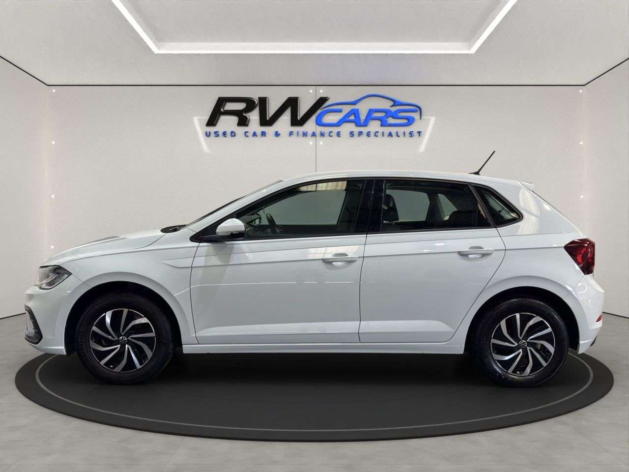 A 2023 VOLKSWAGEN POLO 1.0 EVO Life Hatchback 5dr Petrol Manual Euro 6 (s/s) (80 ps) A 2023 VOLKSWAGEN POLO 1.0 EVO Life Hatchback 5dr Petrol Manual Euro 6 (s/s) (80 ps)