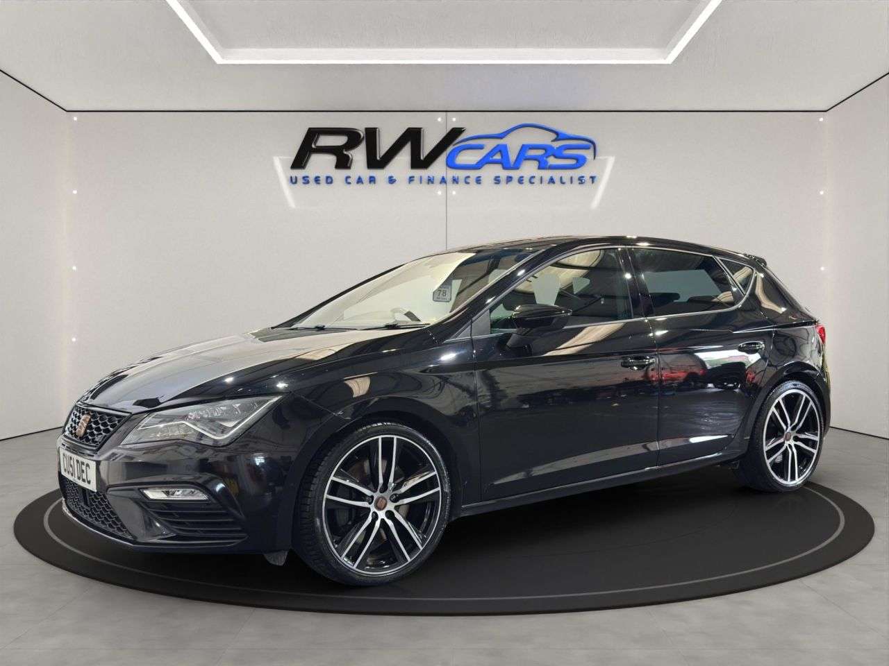 A 2019 SEAT LEON 2.0 TSI Cupra 290 Hatchback 5dr Petrol DSG Euro 6 (s/s) (290 ps) A 2019 SEAT LEON 2.0 TSI Cupra 290 Hatchback 5dr Petrol DSG Euro 6 (s/s) (290 ps)