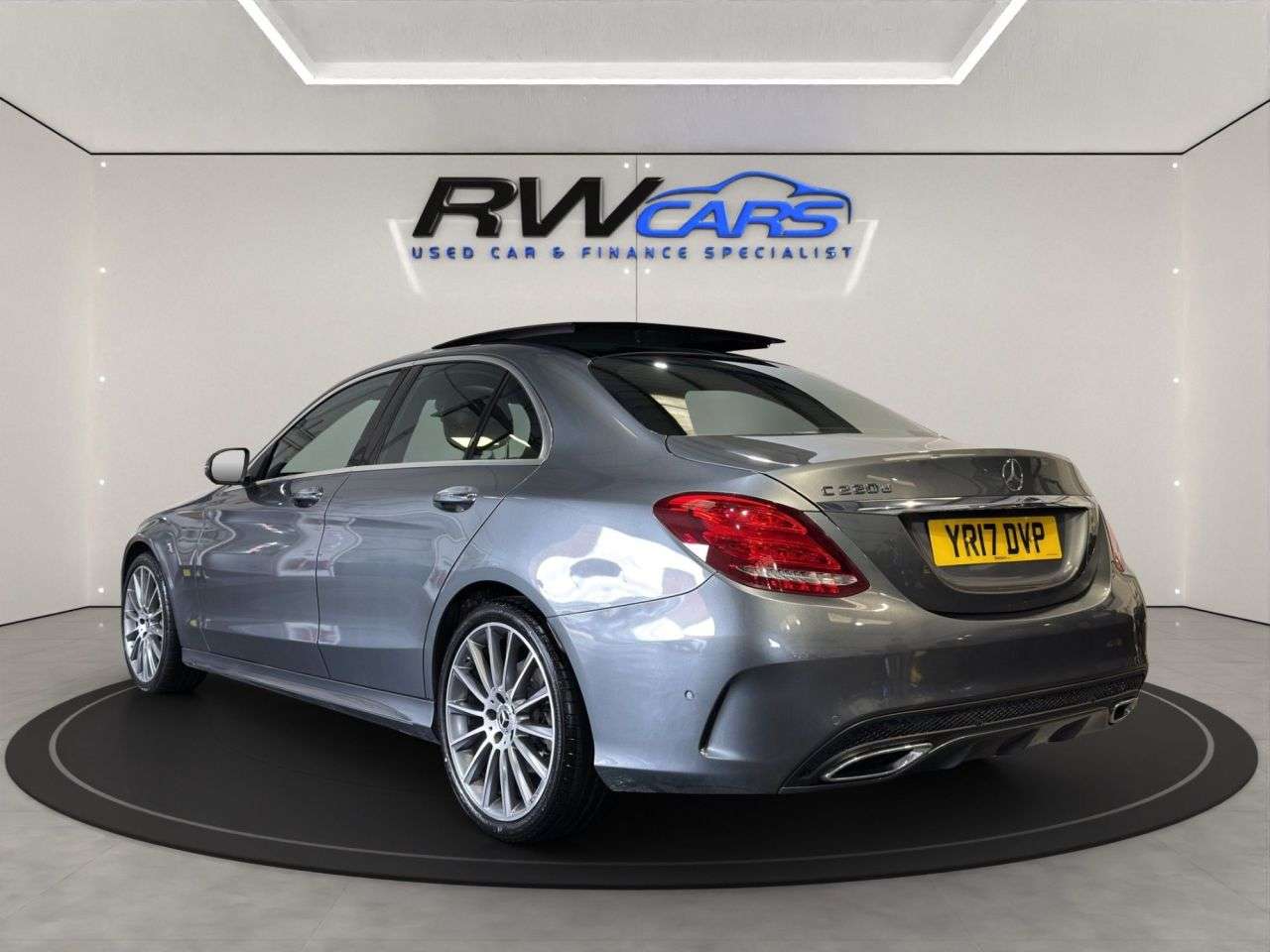 A 2017 MERCEDES-BENZ C-CLASS 2.1 C220d AMG Line (Premium) Saloon 4dr Diesel G-Tronic+ Euro 6 (s/s) (170 A 2017 MERCEDES-BENZ C-CLASS 2.1 C220d AMG Line (Premium) Saloon 4dr Diesel G-Tronic+ Euro 6 (s/s) (170