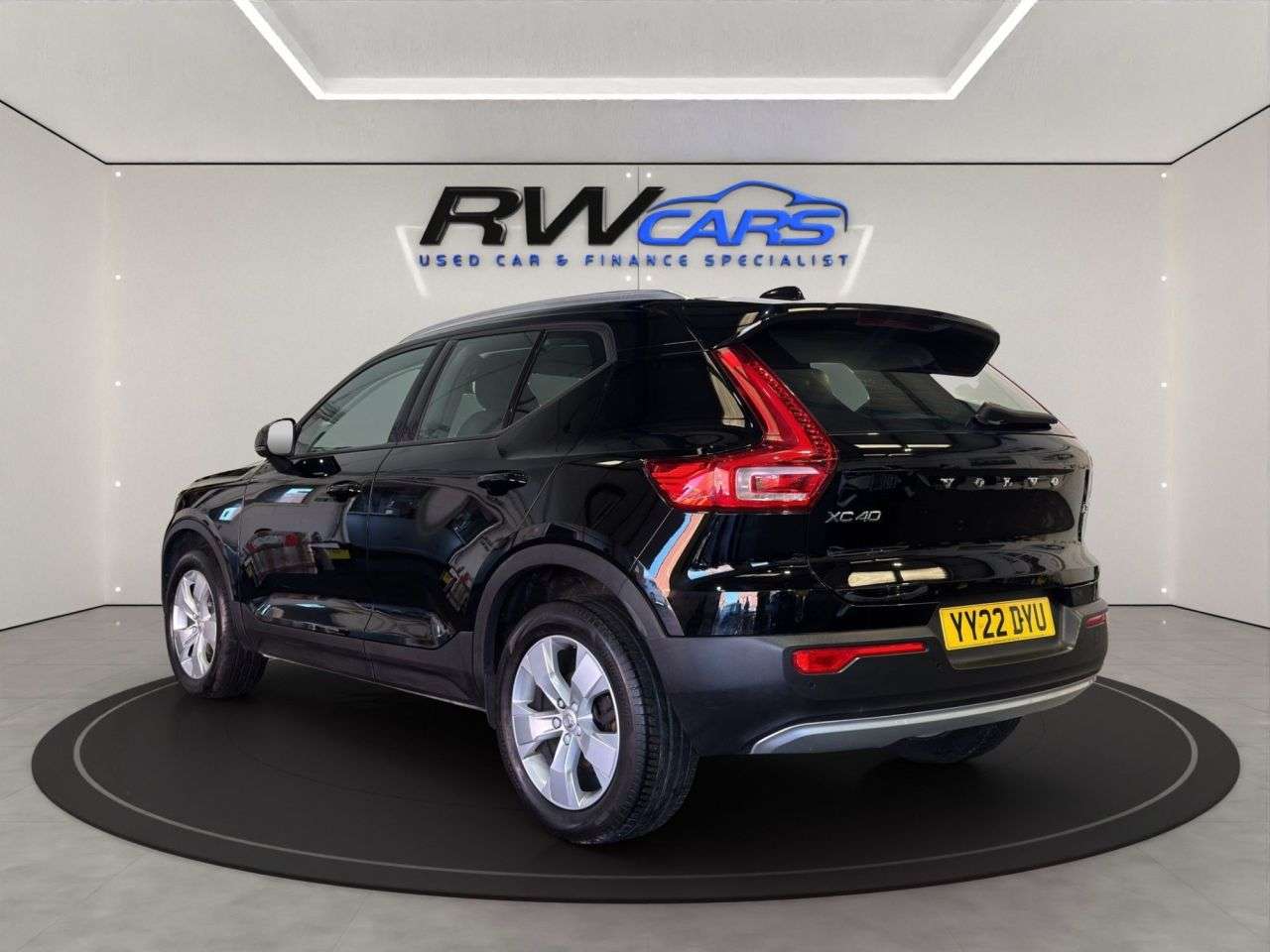 A 2022 VOLVO XC40 1.5 T3 Momentum SUV 5dr Petrol Manual Euro 6 (s/s) (163 ps) A 2022 VOLVO XC40 1.5 T3 Momentum SUV 5dr Petrol Manual Euro 6 (s/s) (163 ps)