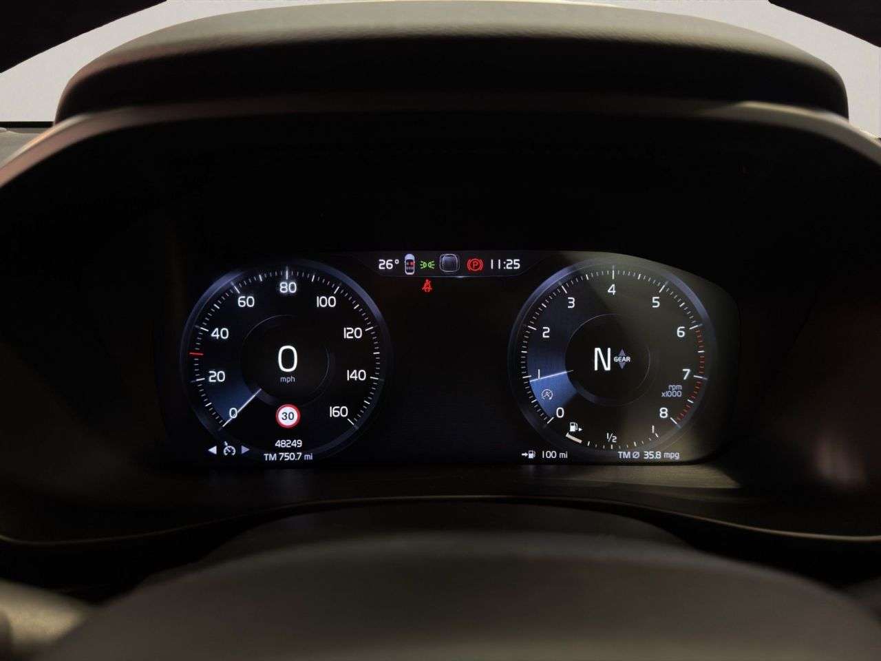 2022 VOLVO XC40 2022 VOLVO XC40