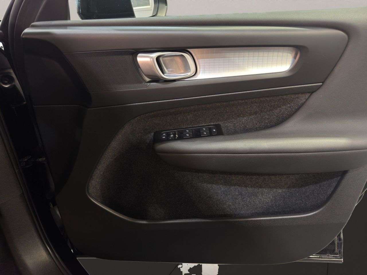 2022 VOLVO XC40 2022 VOLVO XC40