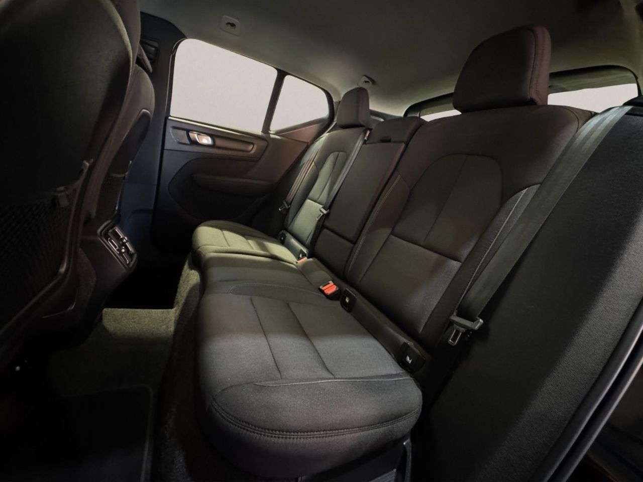2022 VOLVO XC40 2022 VOLVO XC40
