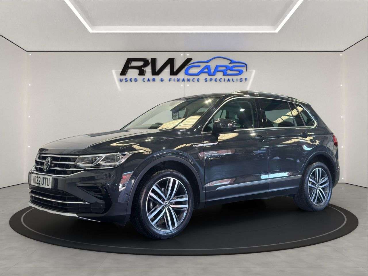 A 2022 VOLKSWAGEN TIGUAN 1.5 TSI Elegance SUV 5dr Petrol DSG Euro 6 (s/s) (150 ps) A 2022 VOLKSWAGEN TIGUAN 1.5 TSI Elegance SUV 5dr Petrol DSG Euro 6 (s/s) (150 ps)