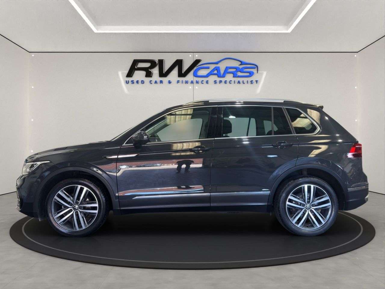 A 2022 VOLKSWAGEN TIGUAN 1.5 TSI Elegance SUV 5dr Petrol DSG Euro 6 (s/s) (150 ps) A 2022 VOLKSWAGEN TIGUAN 1.5 TSI Elegance SUV 5dr Petrol DSG Euro 6 (s/s) (150 ps)