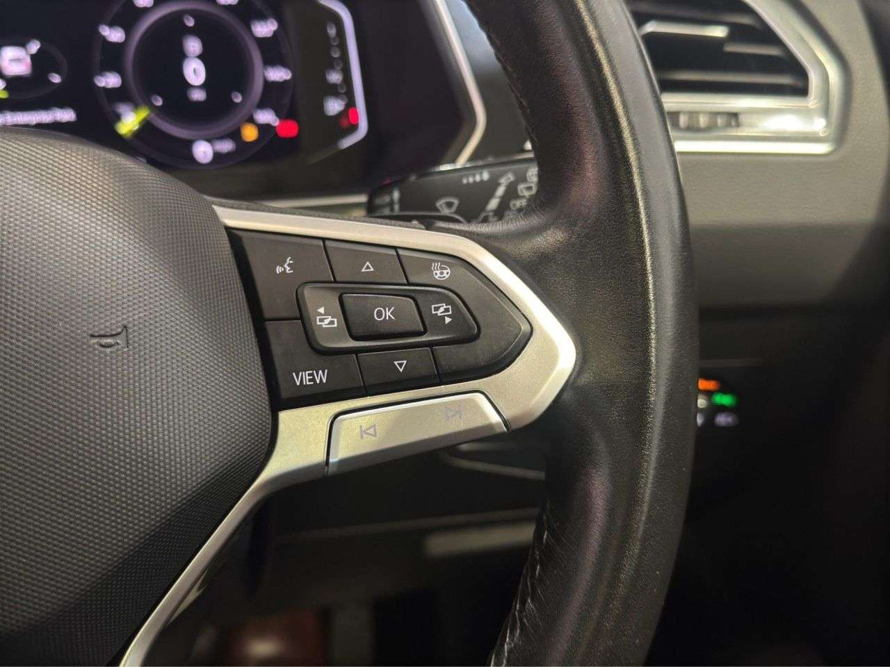 2022 VOLKSWAGEN TIGUAN 2022 VOLKSWAGEN TIGUAN