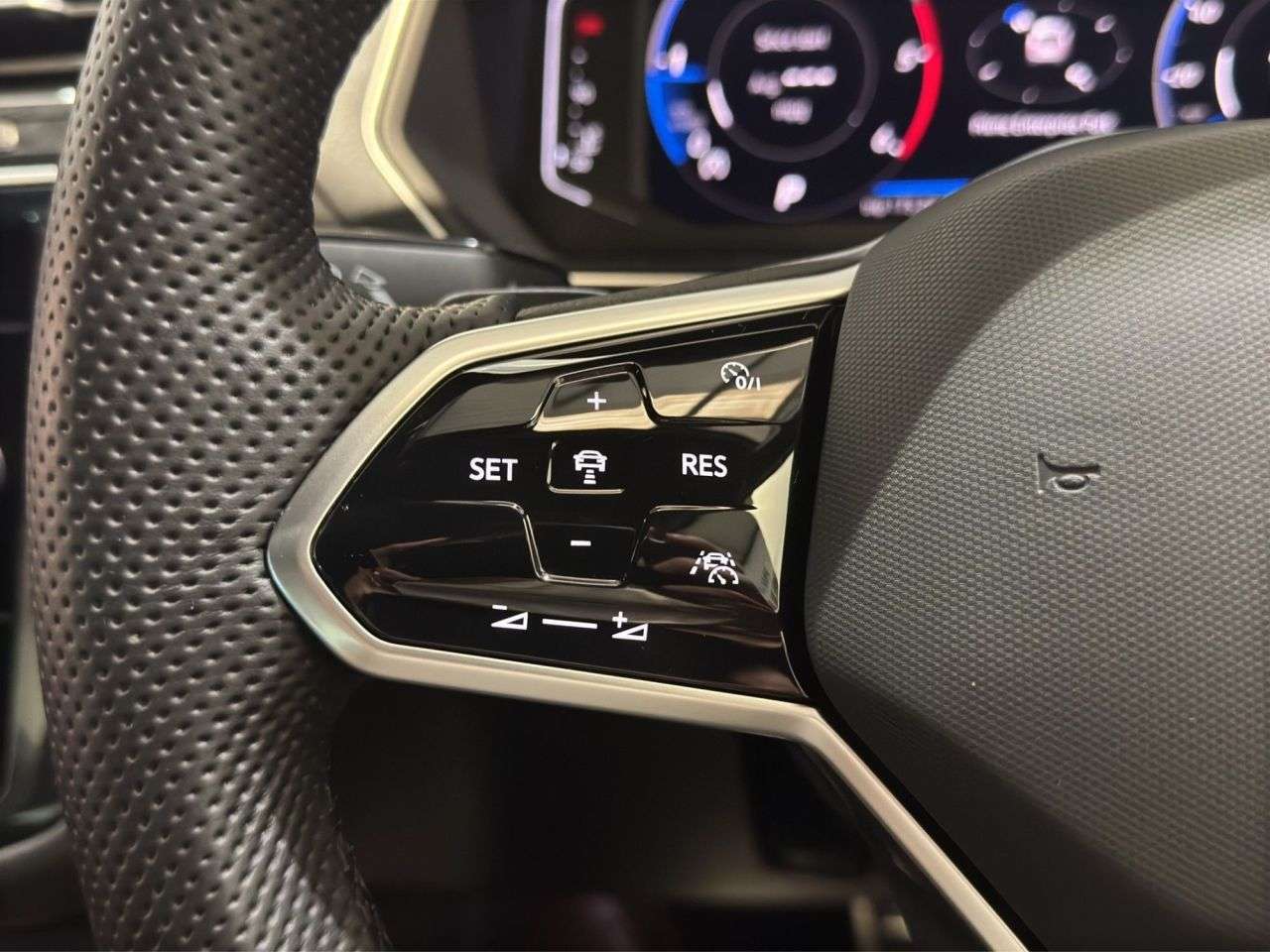 2022 VOLKSWAGEN TIGUAN 2022 VOLKSWAGEN TIGUAN