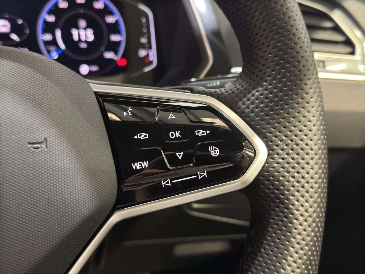 2022 VOLKSWAGEN TIGUAN 2022 VOLKSWAGEN TIGUAN