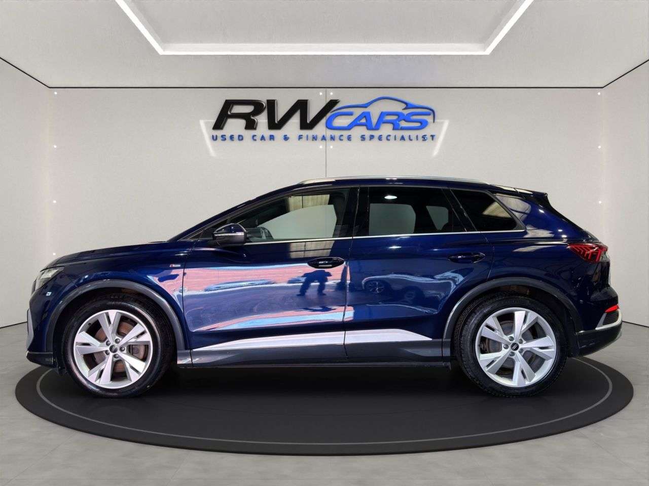 A 2022 AUDI Q4 E-TRON 40 S line SUV 5dr Electric Auto 82kWh (204 ps) A 2022 AUDI Q4 E-TRON 40 S line SUV 5dr Electric Auto 82kWh (204 ps)
