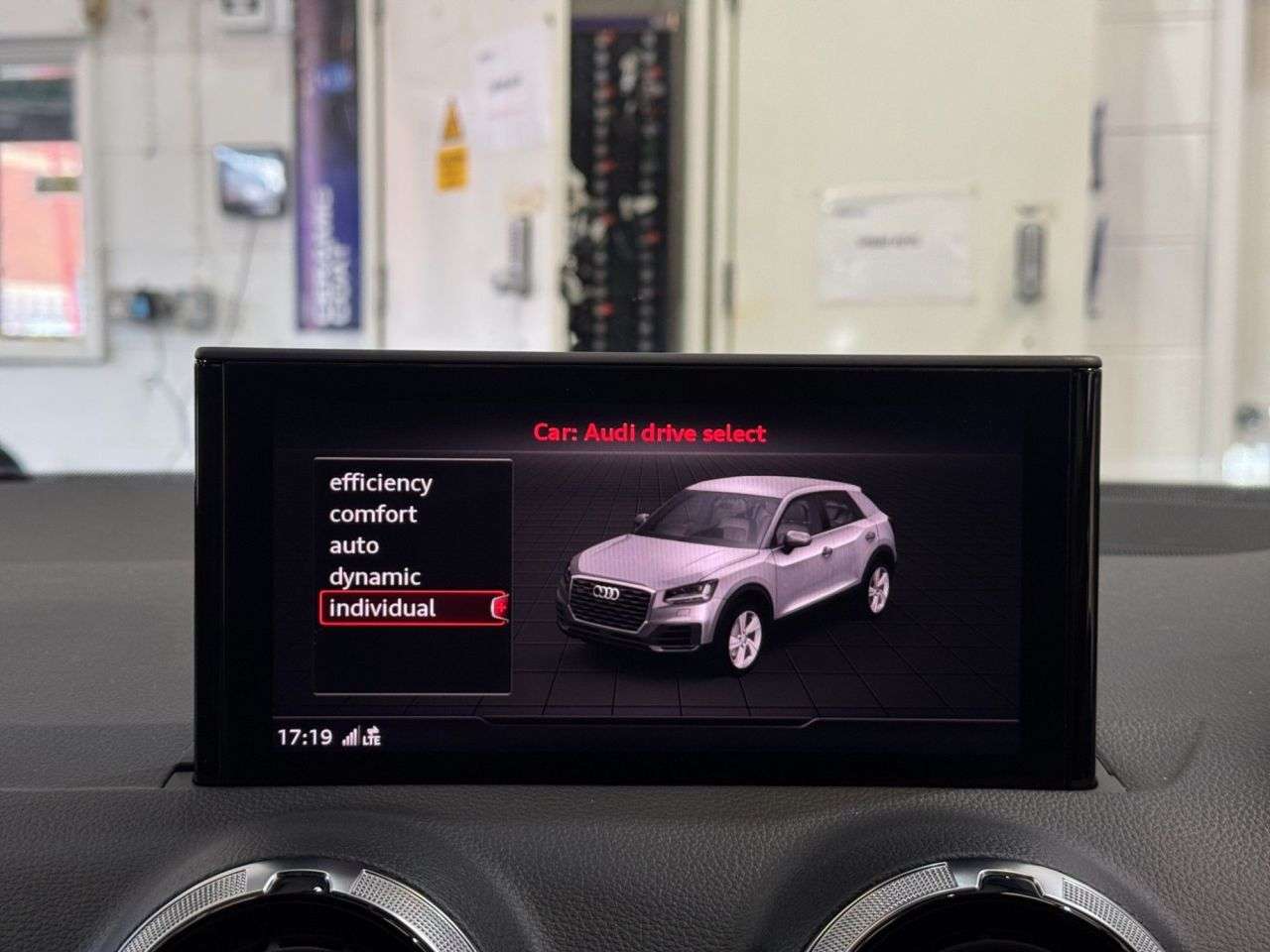 2022 AUDI Q2 2022 AUDI Q2