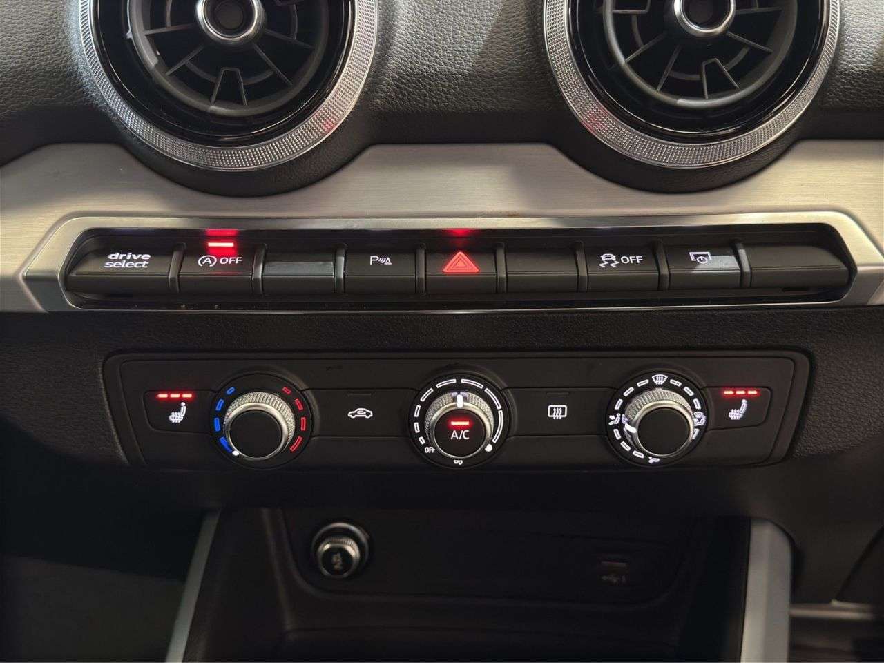 2022 AUDI Q2 2022 AUDI Q2
