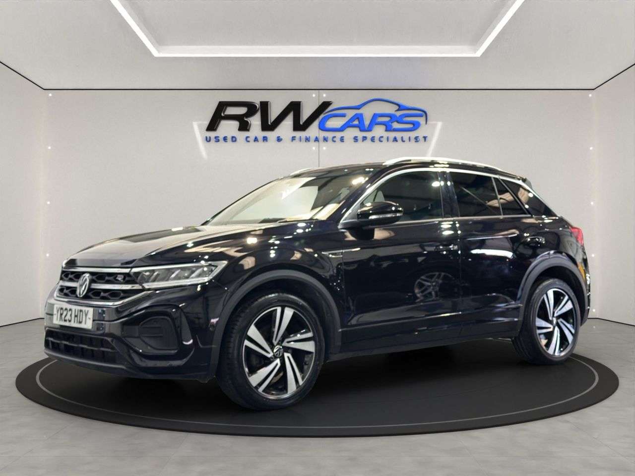A 2023 VOLKSWAGEN T-ROC 1.5 TSI R-Line SUV 5dr Petrol DSG Euro 6 (s/s) (150 ps) A 2023 VOLKSWAGEN T-ROC 1.5 TSI R-Line SUV 5dr Petrol DSG Euro 6 (s/s) (150 ps)