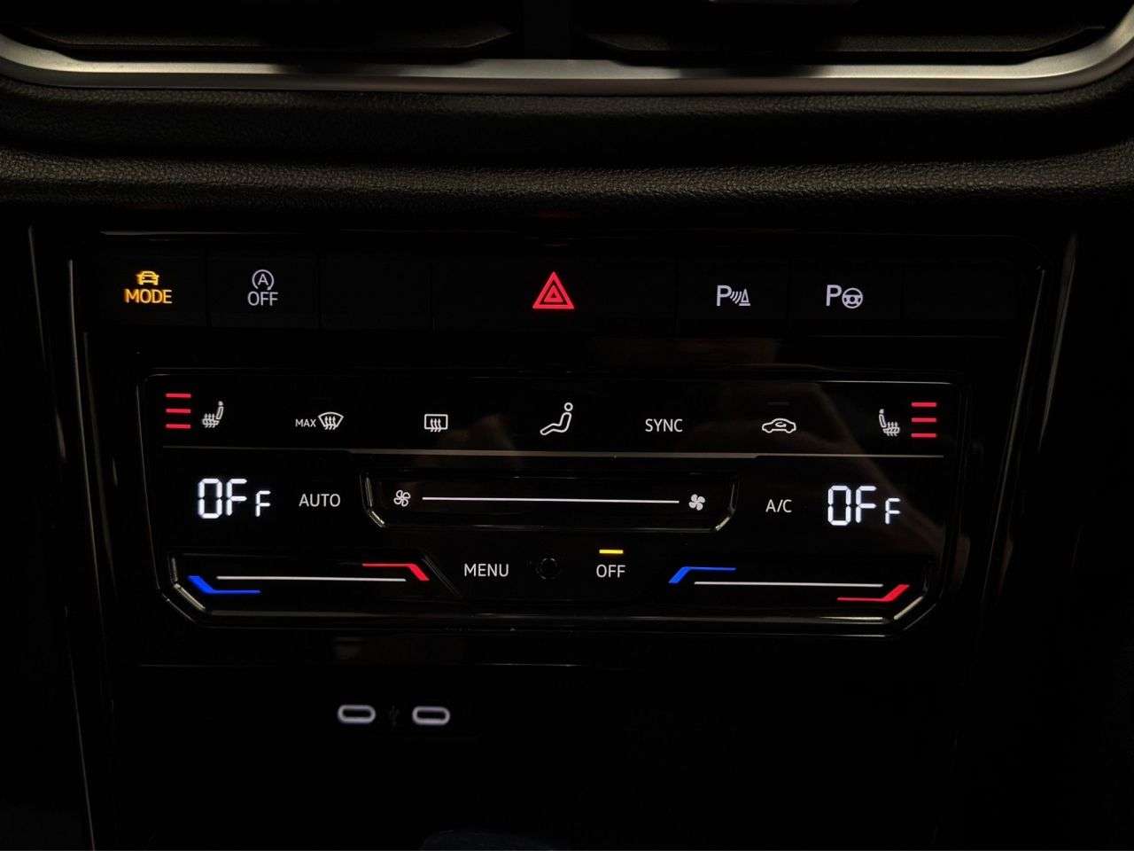 2023 VOLKSWAGEN T-ROC 2023 VOLKSWAGEN T-ROC