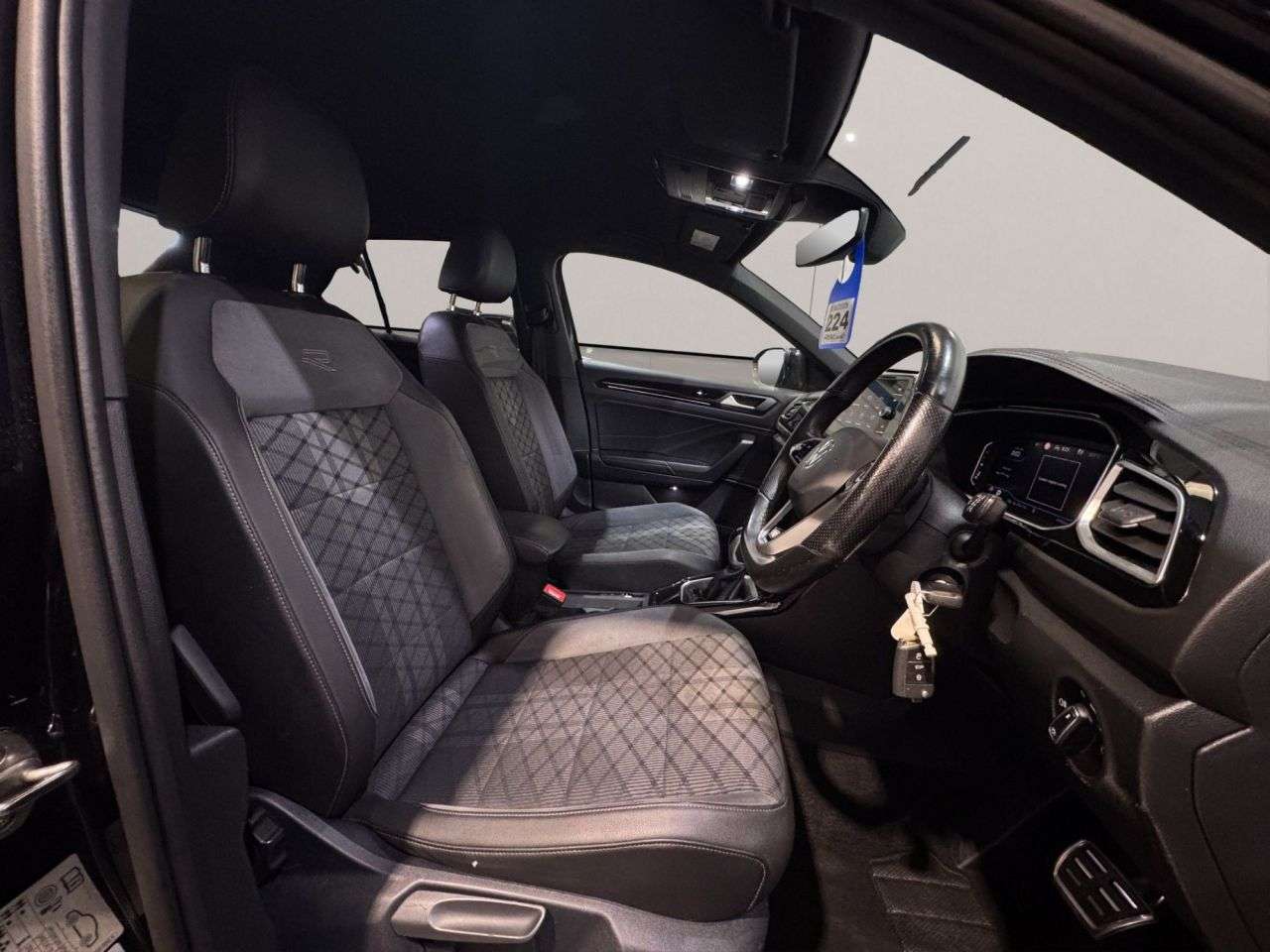 2023 VOLKSWAGEN T-ROC 2023 VOLKSWAGEN T-ROC