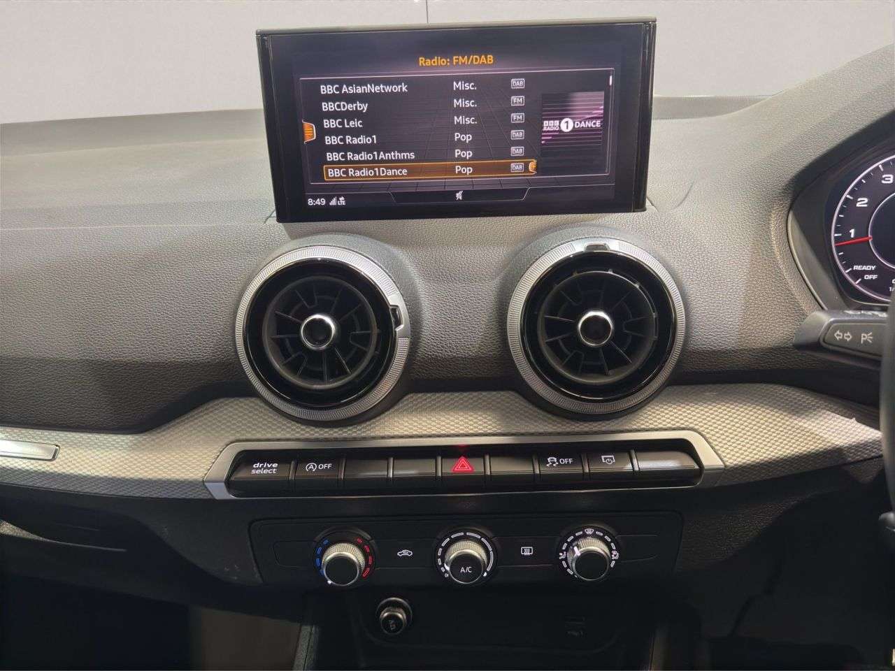 2023 AUDI Q2 2023 AUDI Q2