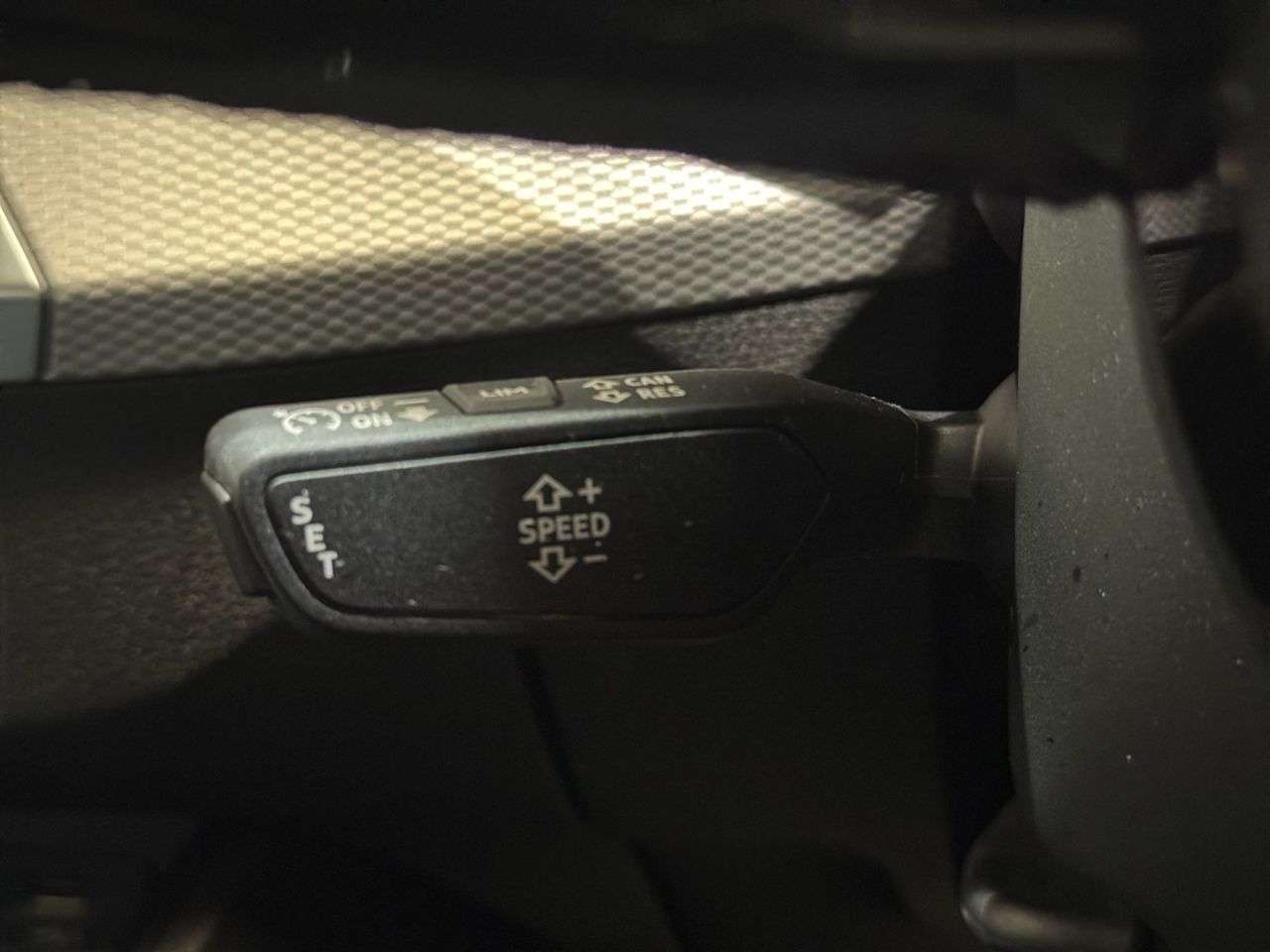 2023 AUDI Q2 2023 AUDI Q2