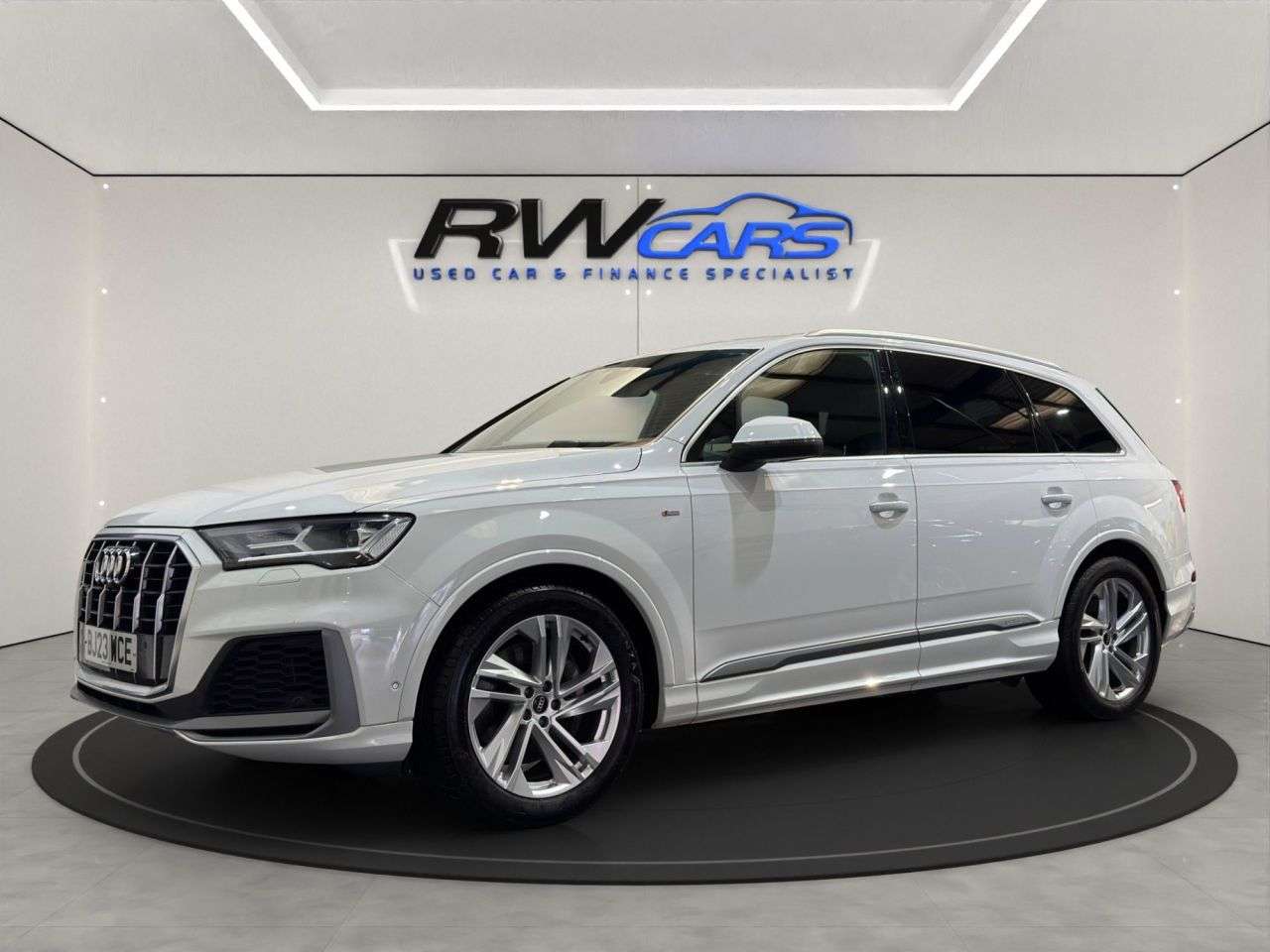 A 2023 AUDI Q7 3.0 TFSI V6 55 S line SUV 5dr Petrol Tiptronic quattro Euro 6 (s/s) (340 ps A 2023 AUDI Q7 3.0 TFSI V6 55 S line SUV 5dr Petrol Tiptronic quattro Euro 6 (s/s) (340 ps