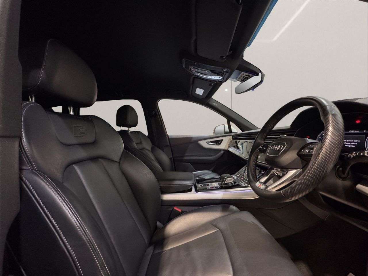 2023 AUDI Q7 2023 AUDI Q7