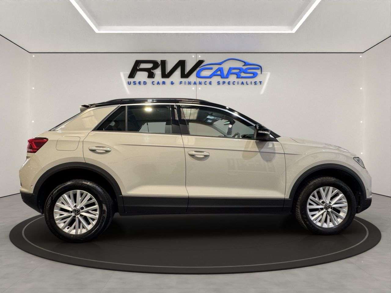 2023 VOLKSWAGEN T-ROC 2023 VOLKSWAGEN T-ROC