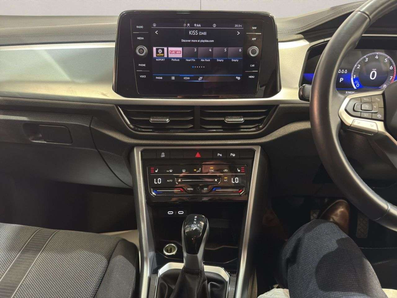 2023 VOLKSWAGEN T-ROC 2023 VOLKSWAGEN T-ROC