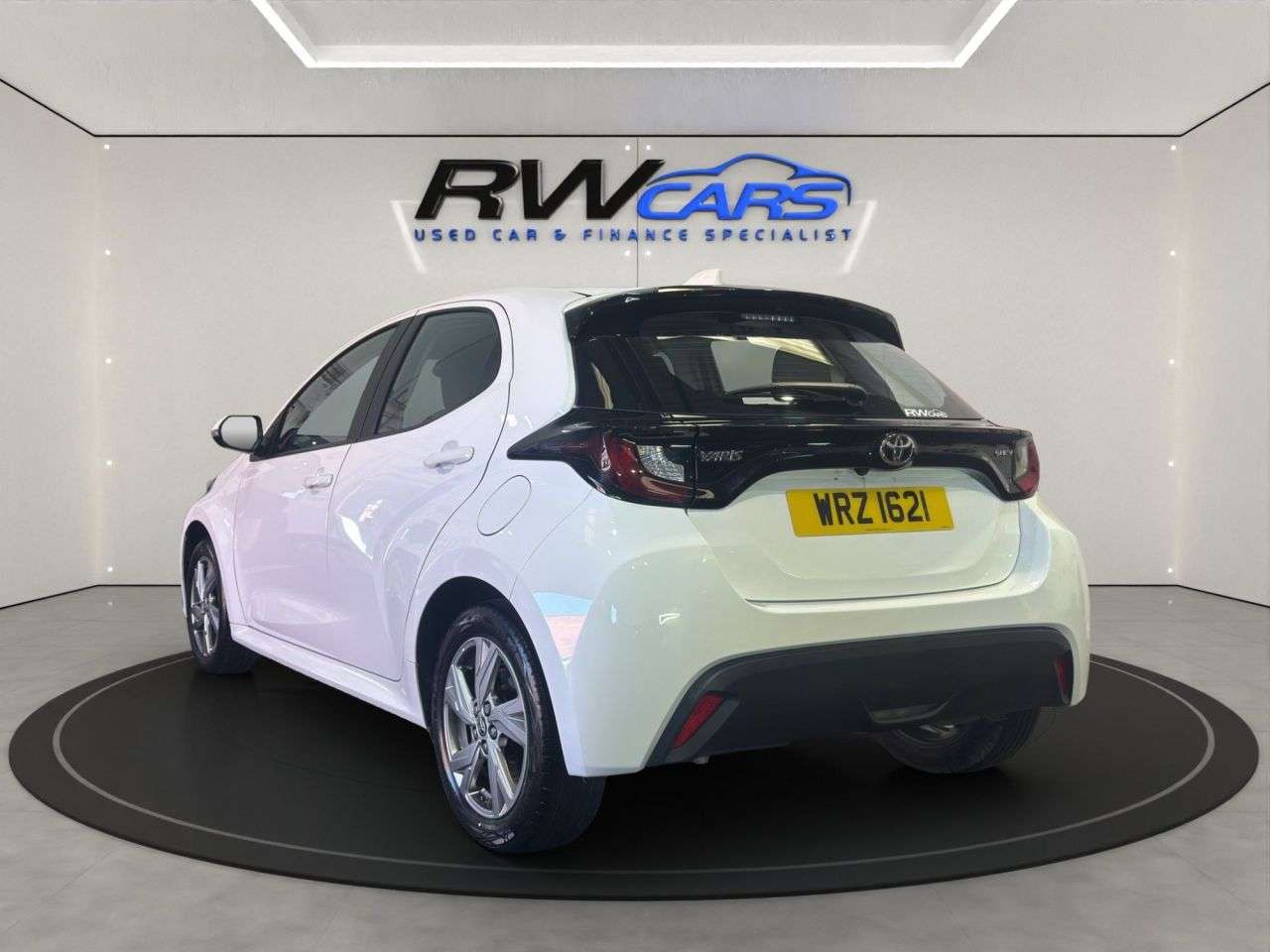 A 2024 TOYOTA YARIS 1.5 VVT-h Icon Hatchback 5dr Petrol Hybrid E-CVT Euro 6 (s/s) (116 ps) A 2024 TOYOTA YARIS 1.5 VVT-h Icon Hatchback 5dr Petrol Hybrid E-CVT Euro 6 (s/s) (116 ps)