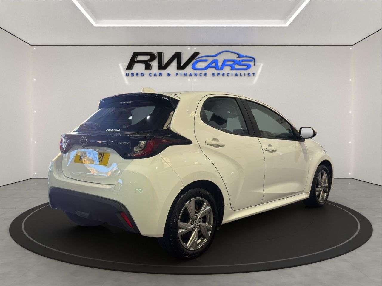 2024 TOYOTA YARIS 2024 TOYOTA YARIS