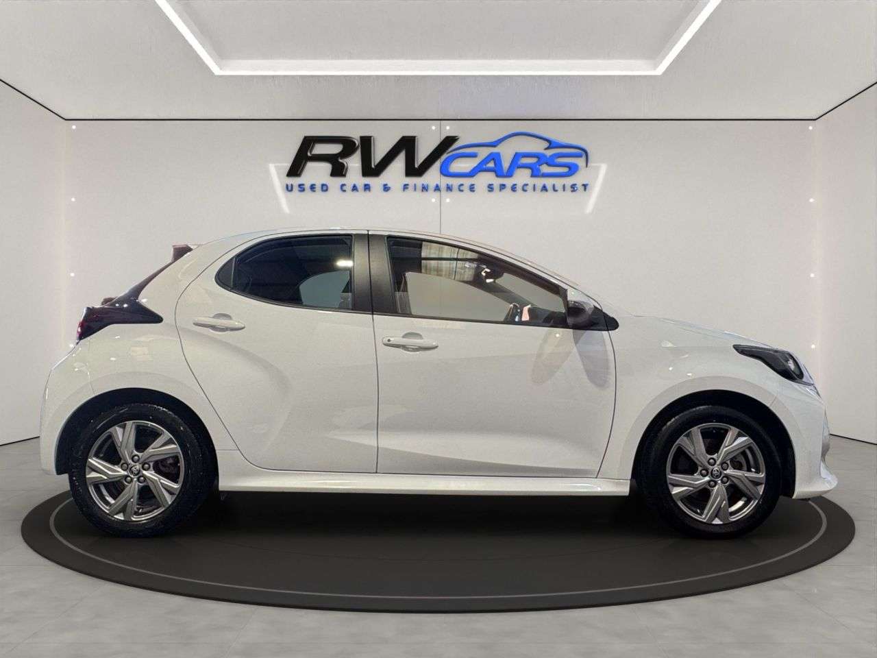 2024 TOYOTA YARIS 2024 TOYOTA YARIS