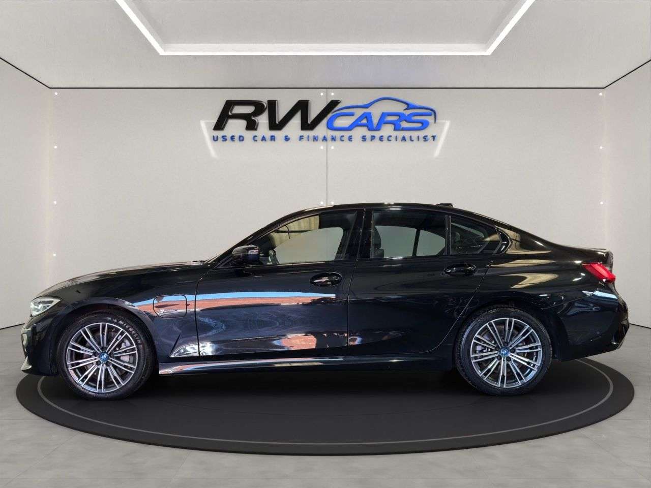 A 2022 BMW 3 SERIES 2.0 330e 12kWh M Sport Saloon 4dr Petrol Plug-in Hybrid Auto Euro 6 (s/s) ( A 2022 BMW 3 SERIES 2.0 330e 12kWh M Sport Saloon 4dr Petrol Plug-in Hybrid Auto Euro 6 (s/s) (