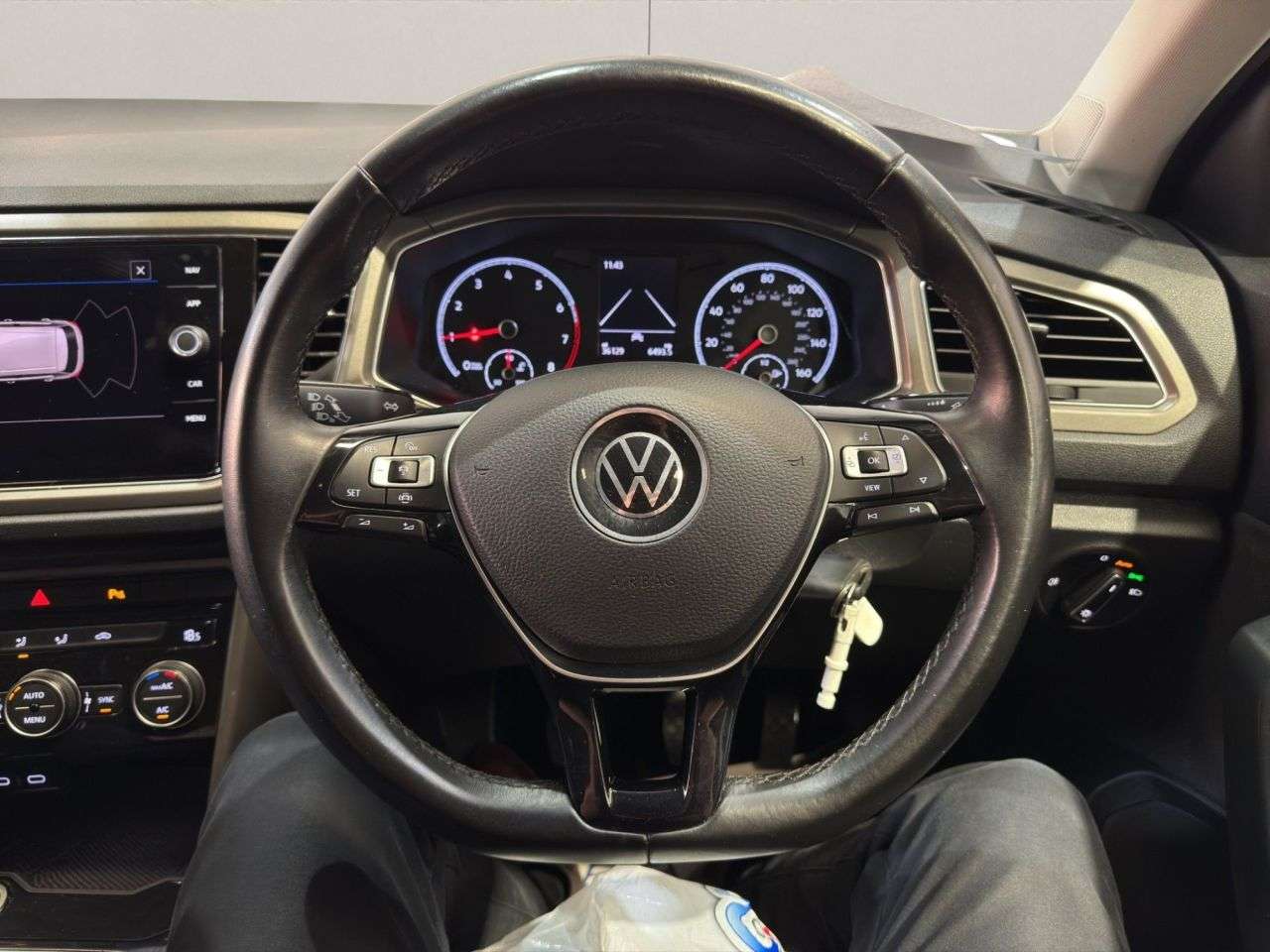 2021 VOLKSWAGEN T-ROC 2021 VOLKSWAGEN T-ROC