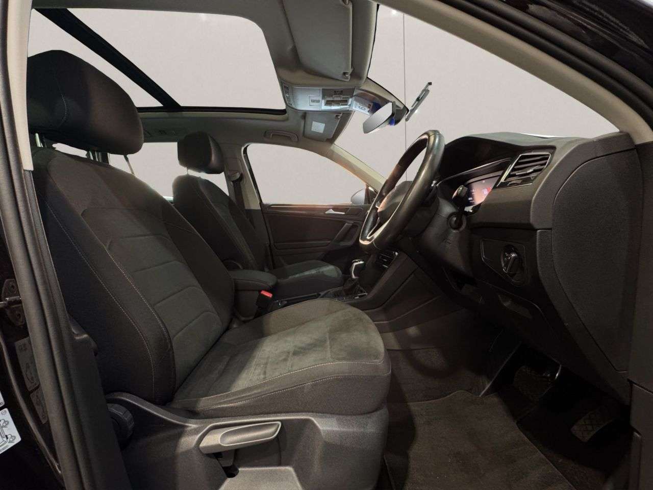 2023 VOLKSWAGEN TIGUAN 2023 VOLKSWAGEN TIGUAN
