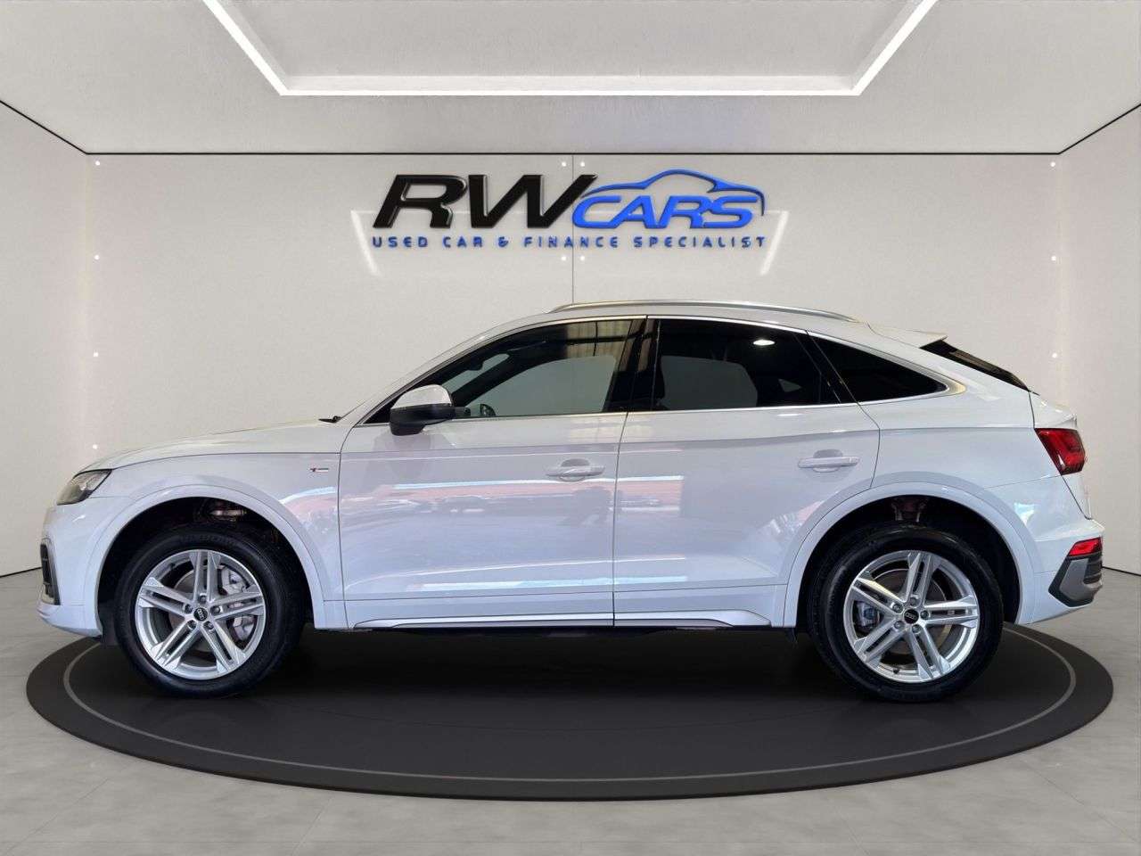 A 2023 AUDI Q5 2.0 TFSI 45 S line Sportback 5dr Petrol S Tronic quattro Euro 6 (s/s) (265 A 2023 AUDI Q5 2.0 TFSI 45 S line Sportback 5dr Petrol S Tronic quattro Euro 6 (s/s) (265