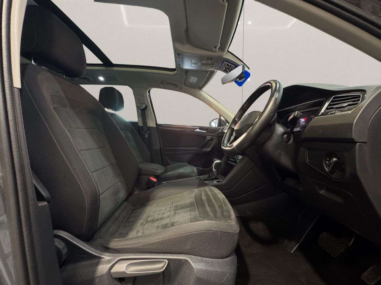 2022 VOLKSWAGEN TIGUAN 2022 VOLKSWAGEN TIGUAN