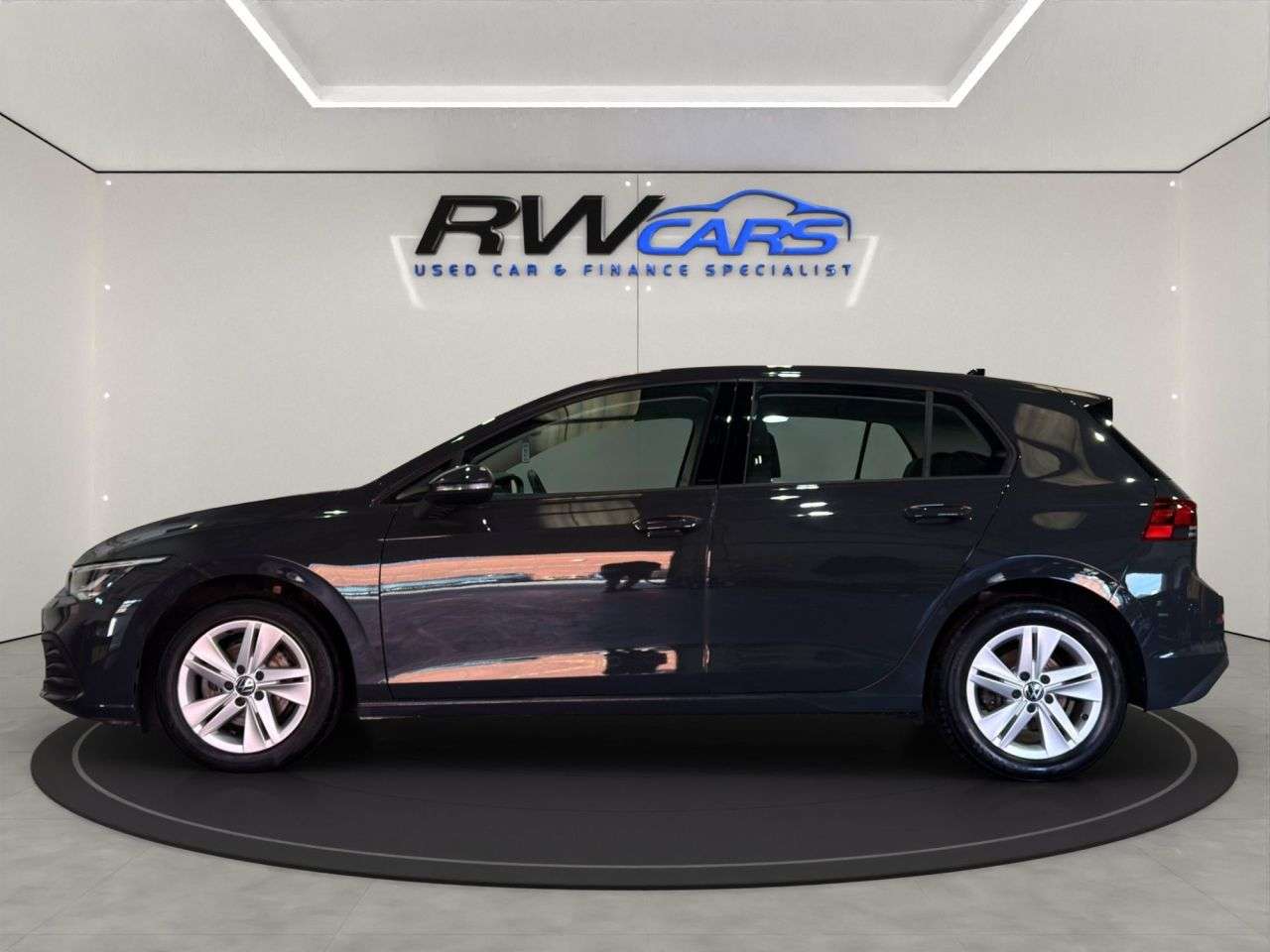 A 2023 VOLKSWAGEN GOLF 1.5 eTSI MHEV Life Hatchback 5dr Petrol Hybrid DSG Euro 6 (s/s) (150 ps) A 2023 VOLKSWAGEN GOLF 1.5 eTSI MHEV Life Hatchback 5dr Petrol Hybrid DSG Euro 6 (s/s) (150 ps)