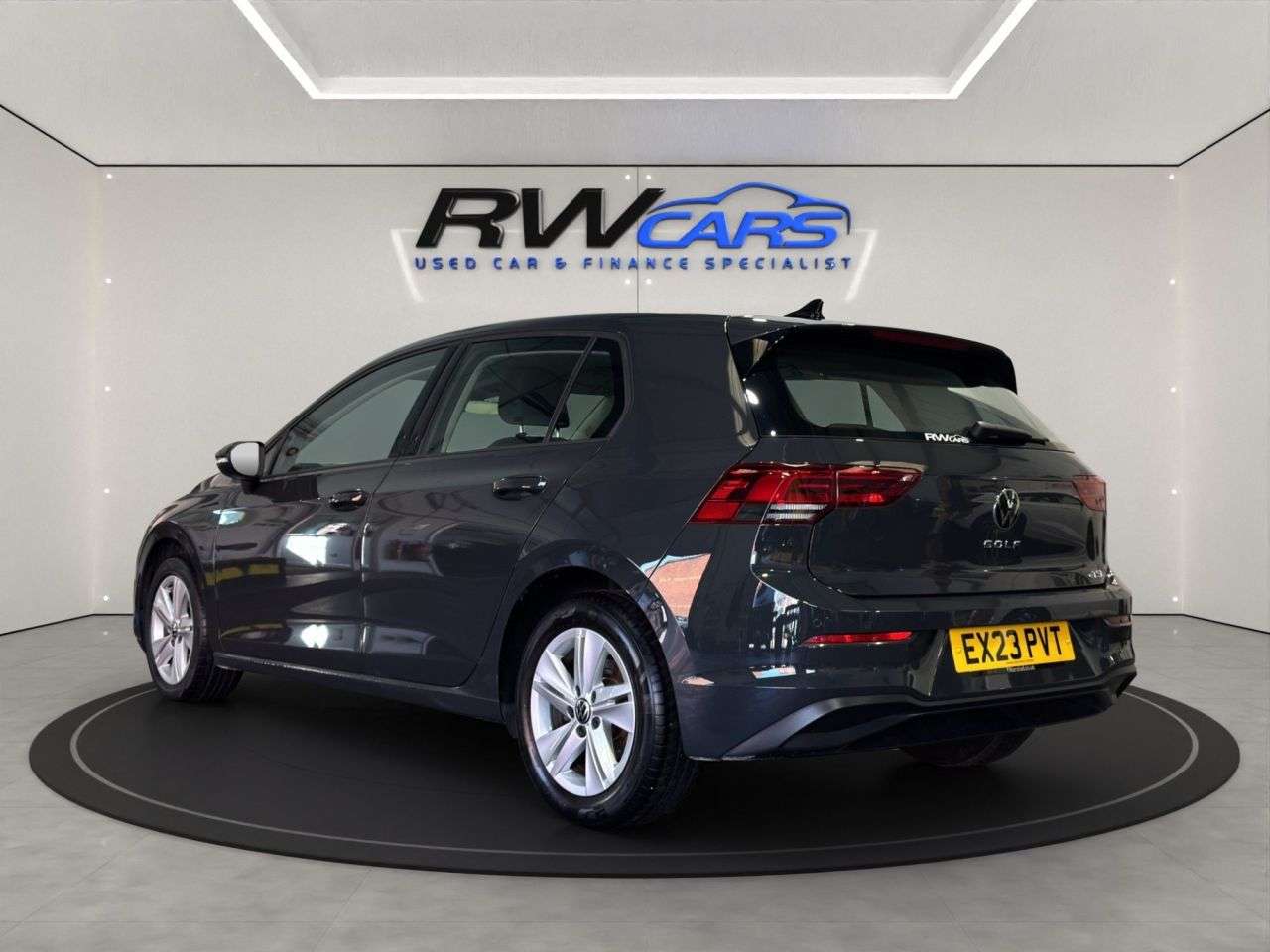 A 2023 VOLKSWAGEN GOLF 1.5 eTSI MHEV Life Hatchback 5dr Petrol Hybrid DSG Euro 6 (s/s) (150 ps) A 2023 VOLKSWAGEN GOLF 1.5 eTSI MHEV Life Hatchback 5dr Petrol Hybrid DSG Euro 6 (s/s) (150 ps)