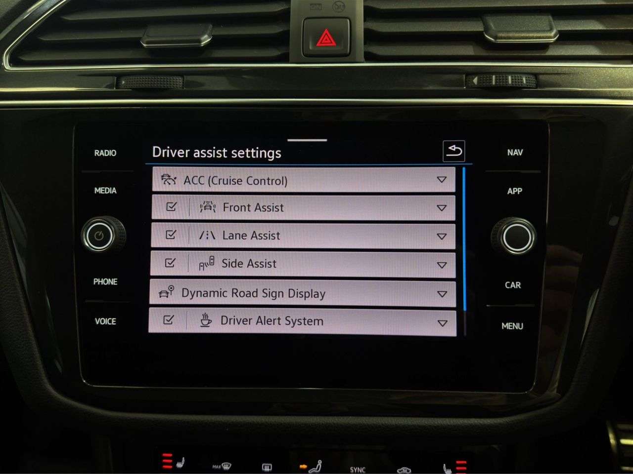 2023 VOLKSWAGEN TIGUAN 2023 VOLKSWAGEN TIGUAN