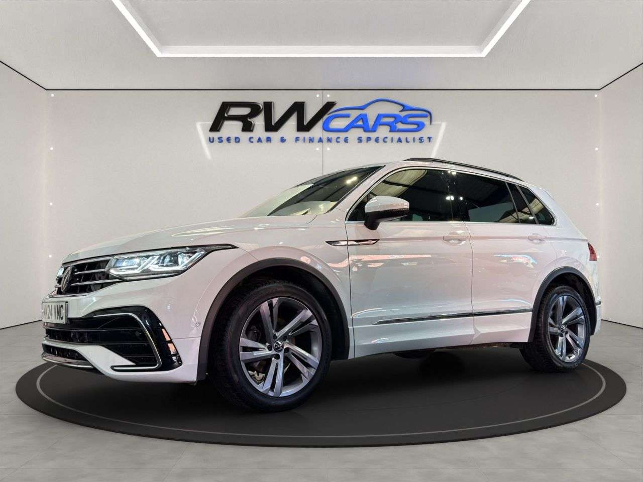 A 2024 VOLKSWAGEN TIGUAN 1.5 TSI R-Line Edition SUV 5dr Petrol DSG Euro 6 (s/s) (150 ps) A 2024 VOLKSWAGEN TIGUAN 1.5 TSI R-Line Edition SUV 5dr Petrol DSG Euro 6 (s/s) (150 ps)