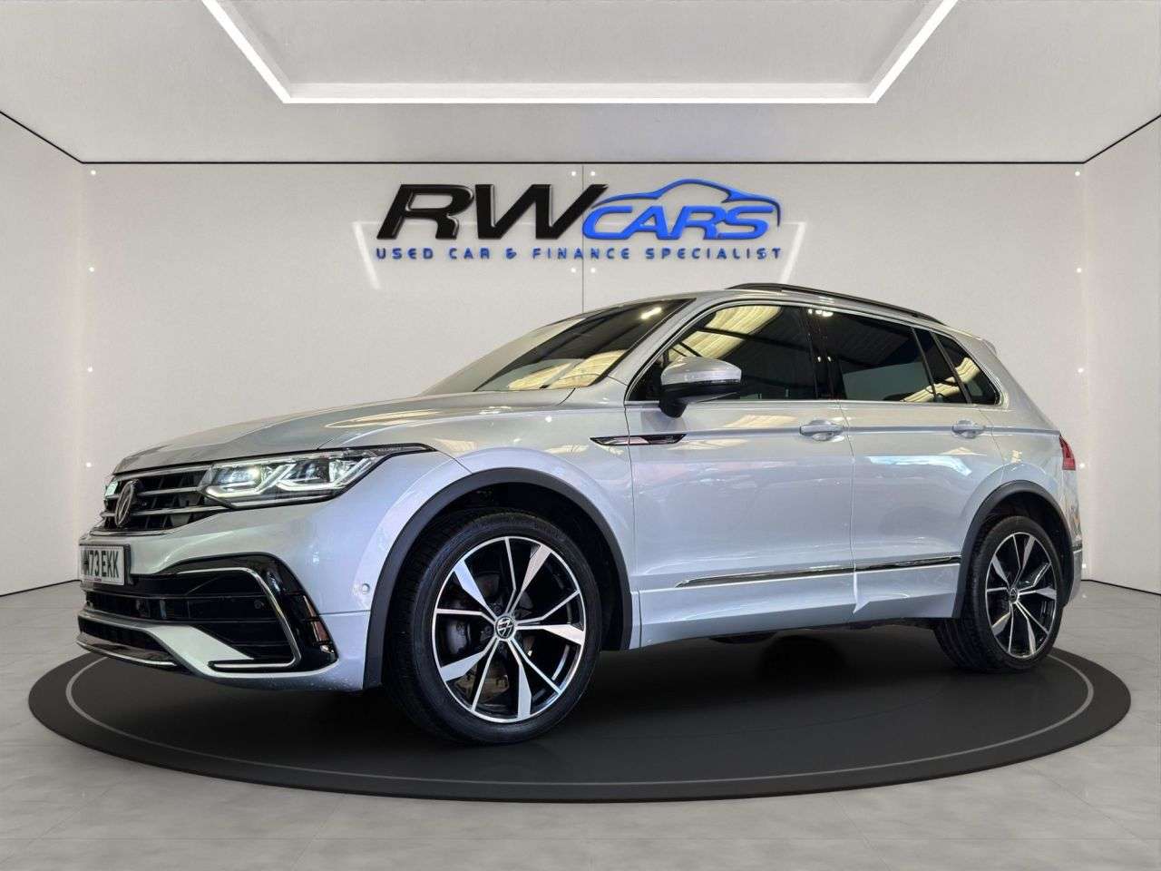 A 2023 VOLKSWAGEN TIGUAN 1.5 TSI R-Line SUV 5dr Petrol DSG Euro 6 (s/s) (150 ps) A 2023 VOLKSWAGEN TIGUAN 1.5 TSI R-Line SUV 5dr Petrol DSG Euro 6 (s/s) (150 ps)