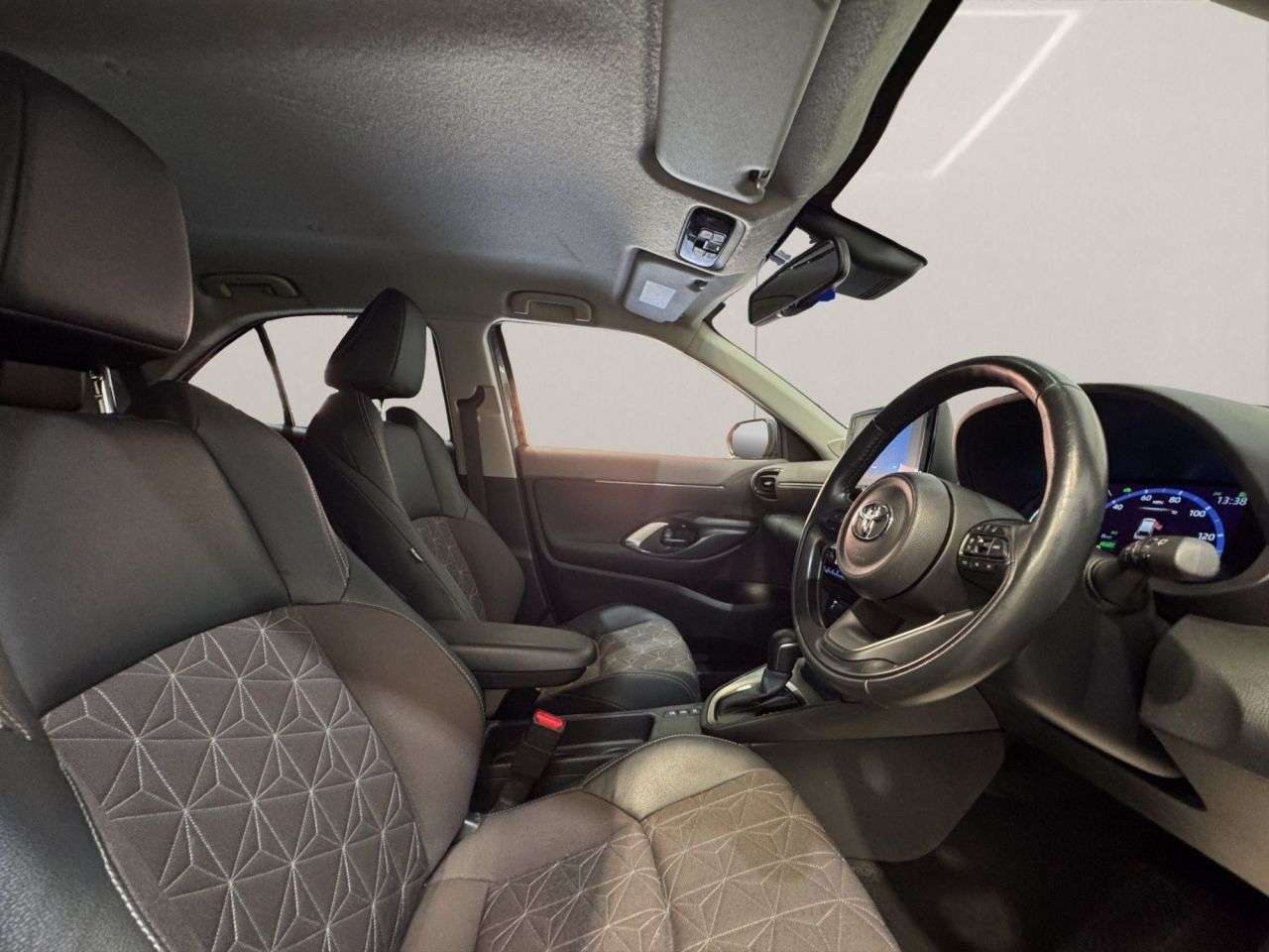 2023 TOYOTA YARIS CROSS 2023 TOYOTA YARIS CROSS