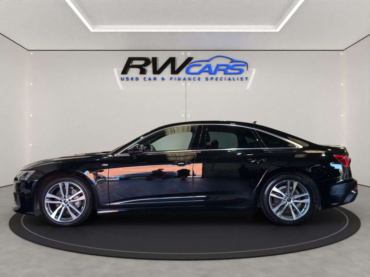 A 2023 AUDI A6 SALOON 2.0 TFSI 40 S line Saloon 4dr Petrol S Tronic Euro 6 (s/s) (204 ps) A 2023 AUDI A6 SALOON 2.0 TFSI 40 S line Saloon 4dr Petrol S Tronic Euro 6 (s/s) (204 ps)