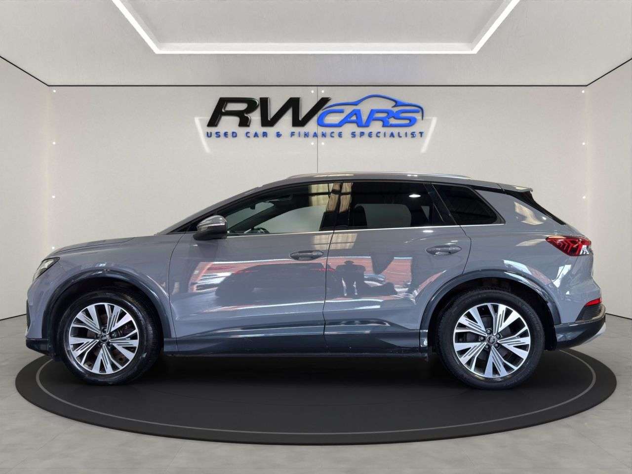 A 2021 AUDI Q4 E-TRON 35 Sport SUV 5dr Electric Auto 55kWh (170 ps) A 2021 AUDI Q4 E-TRON 35 Sport SUV 5dr Electric Auto 55kWh (170 ps)