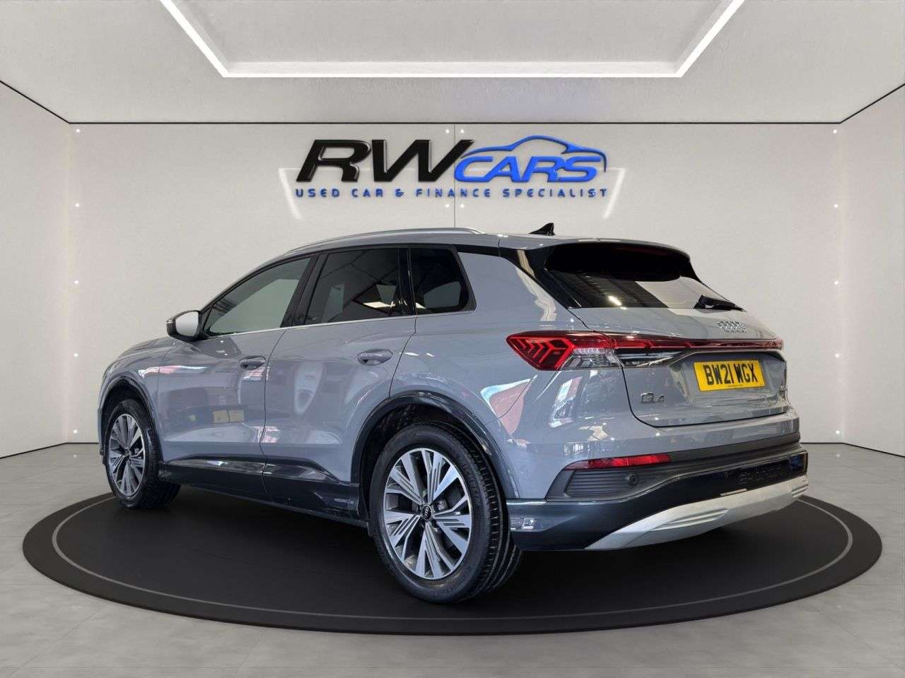 A 2021 AUDI Q4 E-TRON 35 Sport SUV 5dr Electric Auto 55kWh (170 ps) A 2021 AUDI Q4 E-TRON 35 Sport SUV 5dr Electric Auto 55kWh (170 ps)
