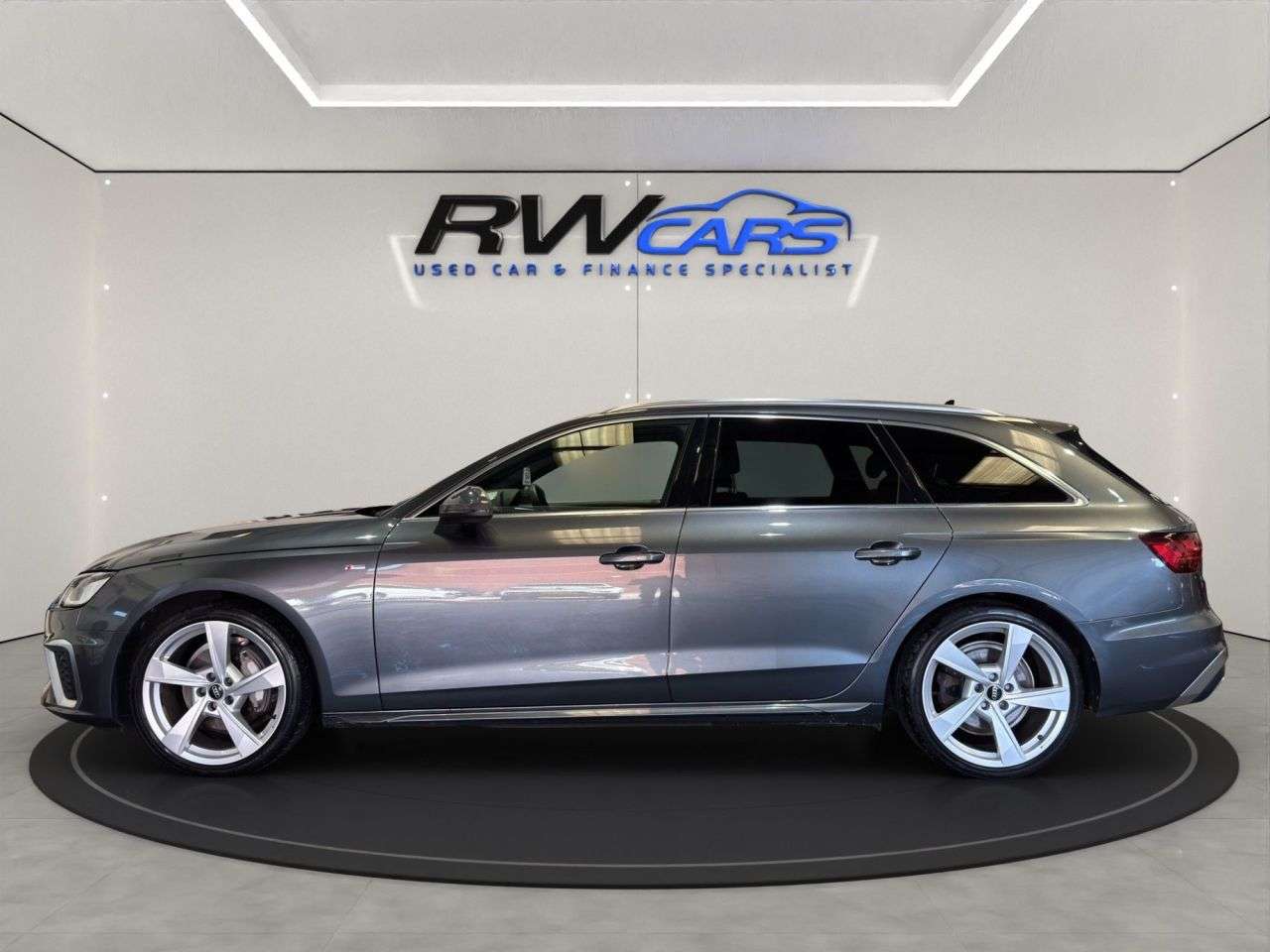 A 2023 AUDI A4 AVANT 2.0 TFSI 40 S line Estate 5dr Petrol S Tronic Euro 6 (s/s) (204 ps) A 2023 AUDI A4 AVANT 2.0 TFSI 40 S line Estate 5dr Petrol S Tronic Euro 6 (s/s) (204 ps)