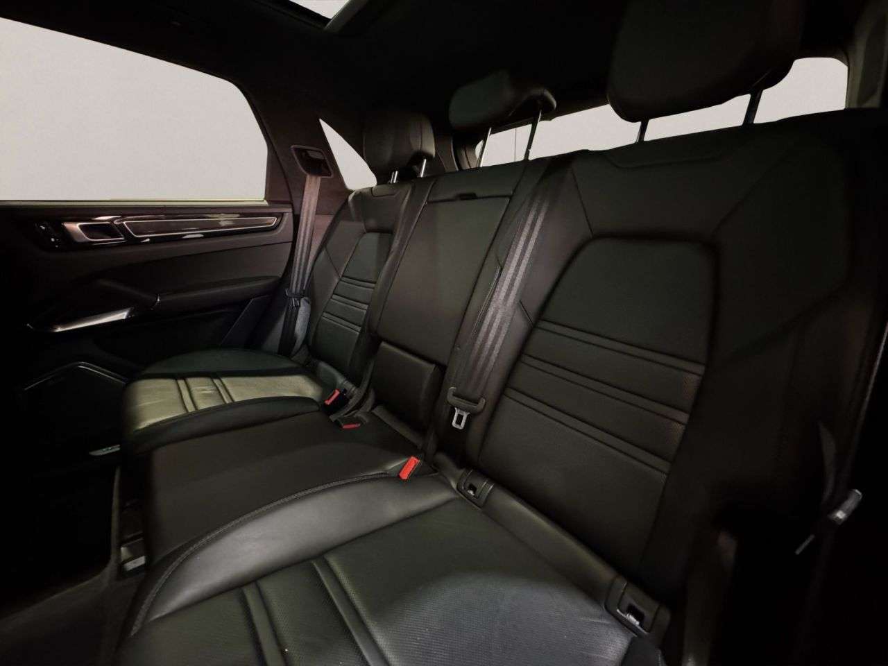 2018 PORSCHE CAYENNE 2018 PORSCHE CAYENNE
