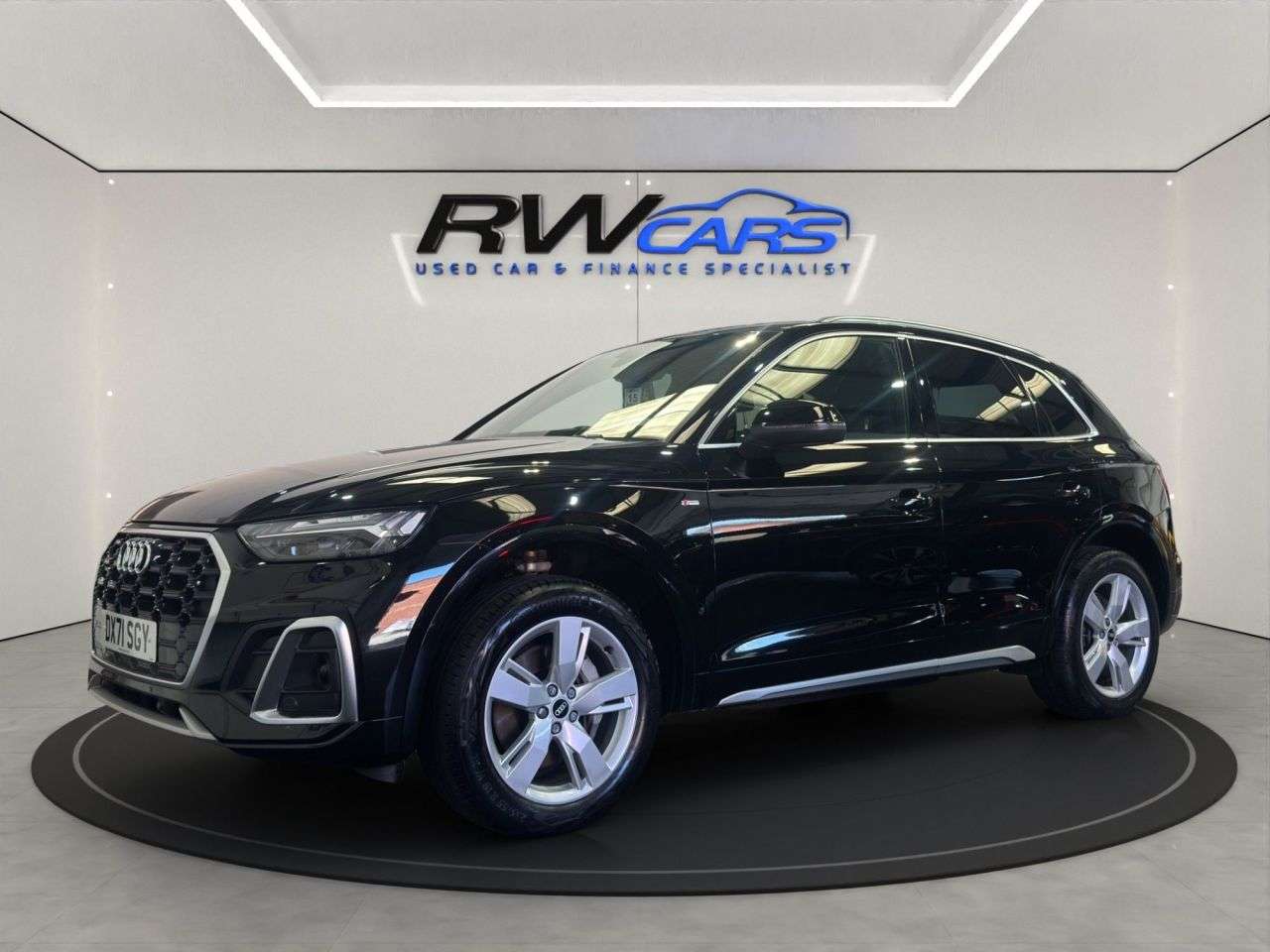 A 2021 AUDI Q5 2.0 TFSIe 50 S line SUV 5dr Petrol Plug-in Hybrid S Tronic quattro Euro 6 ( A 2021 AUDI Q5 2.0 TFSIe 50 S line SUV 5dr Petrol Plug-in Hybrid S Tronic quattro Euro 6 (