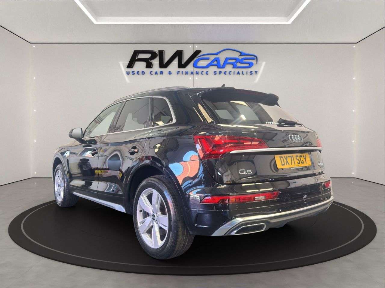 A 2021 AUDI Q5 2.0 TFSIe 50 S line SUV 5dr Petrol Plug-in Hybrid S Tronic quattro Euro 6 ( A 2021 AUDI Q5 2.0 TFSIe 50 S line SUV 5dr Petrol Plug-in Hybrid S Tronic quattro Euro 6 (