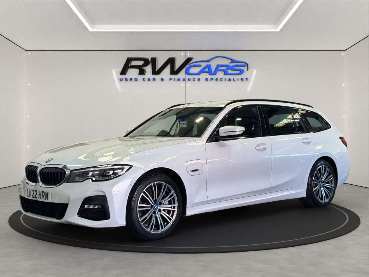 A 2022 BMW 3 SERIES 2.0 330e 12kWh M Sport Touring 5dr Petrol Plug-in Hybrid Auto Euro 6 (s/s) A 2022 BMW 3 SERIES 2.0 330e 12kWh M Sport Touring 5dr Petrol Plug-in Hybrid Auto Euro 6 (s/s)