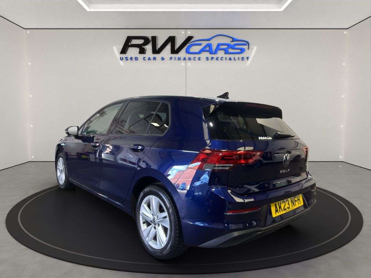 A 2023 VOLKSWAGEN GOLF 1.5 TSI Life Hatchback 5dr Petrol Manual Euro 6 (s/s) (130 ps) A 2023 VOLKSWAGEN GOLF 1.5 TSI Life Hatchback 5dr Petrol Manual Euro 6 (s/s) (130 ps)